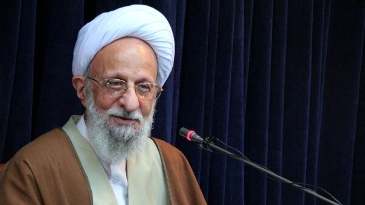 حال آیت‌الله مصباح یزدی وخیم نیست