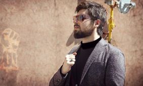 حامد زمانی، خواننده «مرگ بر آمریکا» در بیمارستان بستری شد/ عکس