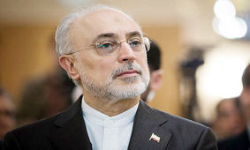 رقص رییس سازمان انرژی اتمی در برنامه زنده تلویزیون/ ویدئو