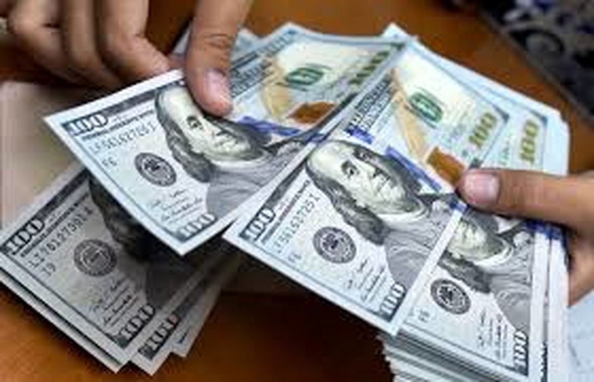 دولت در تعیین قیمت دلار نقش دارد / افزایش دوباره قیمت ارز منطق ندارد / مجلس به‌دنبال ایجاد رانت تازه است!