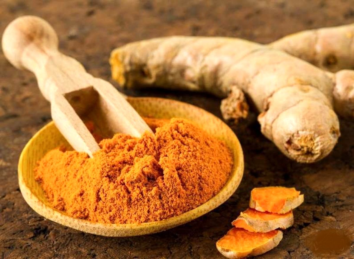 چرا باید به غذا‌ها زردچوبه بزنیم؟