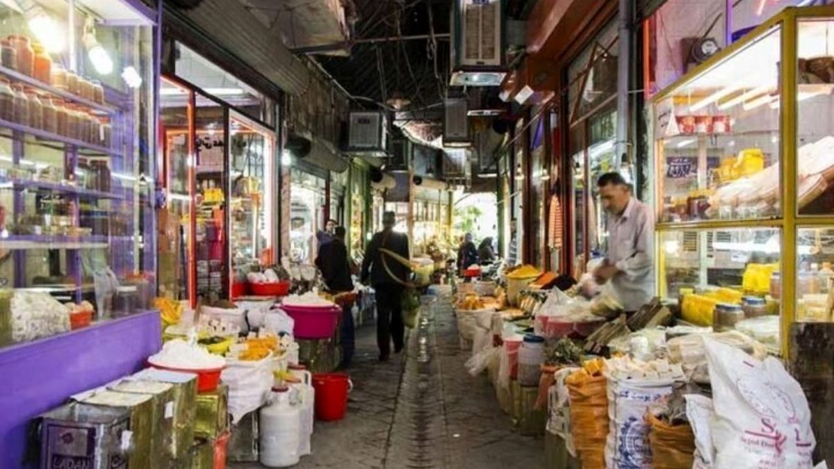 بازارهای روز نطنز تعطیل شد