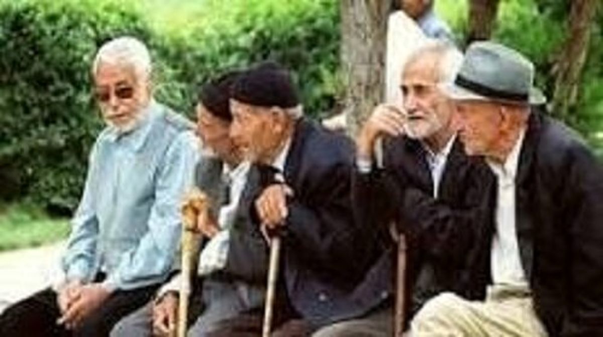 سرگردانی بازنشستگان بین پاستور و بهارستان/ 3.6 میلیون بازنشسته تکلیف ندارند!