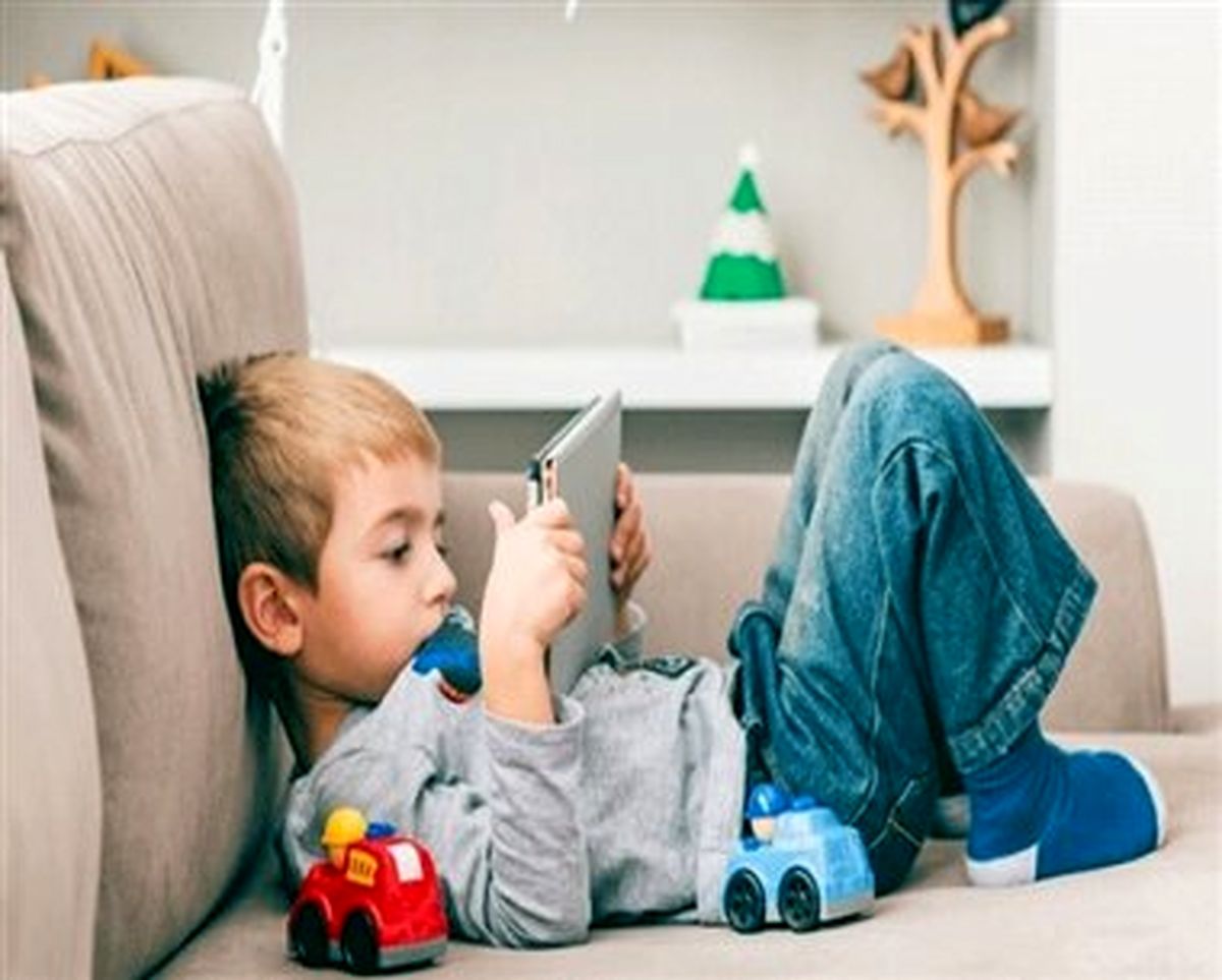 محدود کردن کودکان در استفاده از تبلت و تلفن هوشمند
