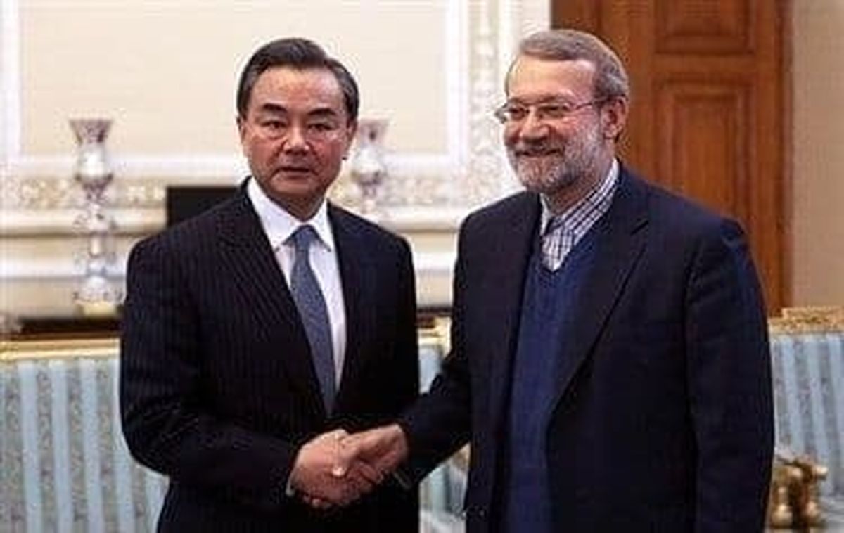 نخستین دیدار وزیر خارجه چین در تهران با لاریجانی