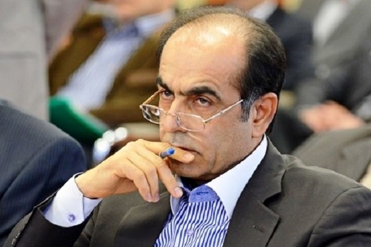 ماجرای پول‌پاشی در مجلس و تغییر نظر نمایندگان!/ فقط برای بیرون بودن موی دختر بلوا می کنند