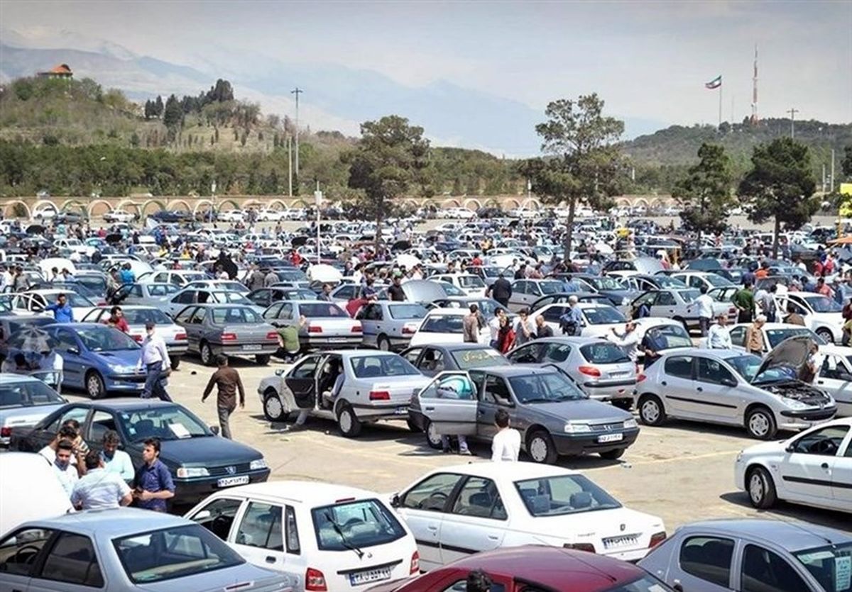 کاهش قیمت خودرو؛ پراید ۱۳۱ حدود ۱۰۵ میلیون تومان و سمند ال.ایکس ۱۸۸ میلیون تومان قیمت خورد