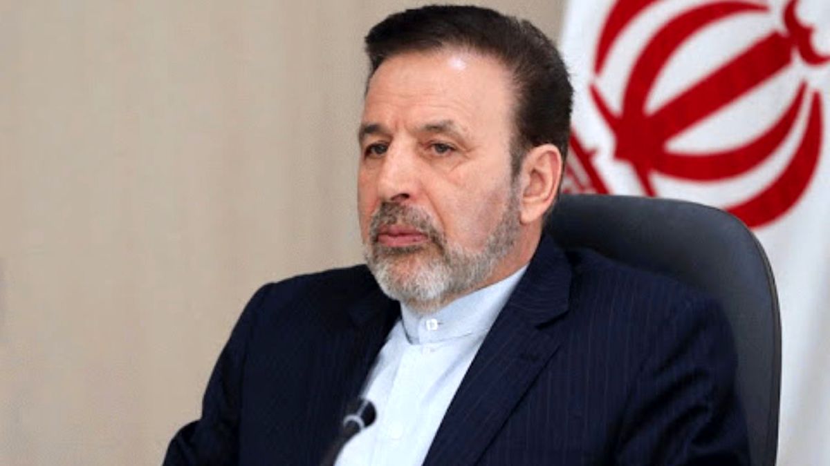 واعظی: اولویت دولت تامین واکسن مورد نیاز از خارج است