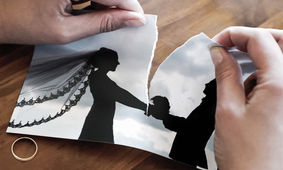 ۷ اشتباه خطرناکی که زنان طلاق‌ گرفته ایرانی مرتکب می‌شوند