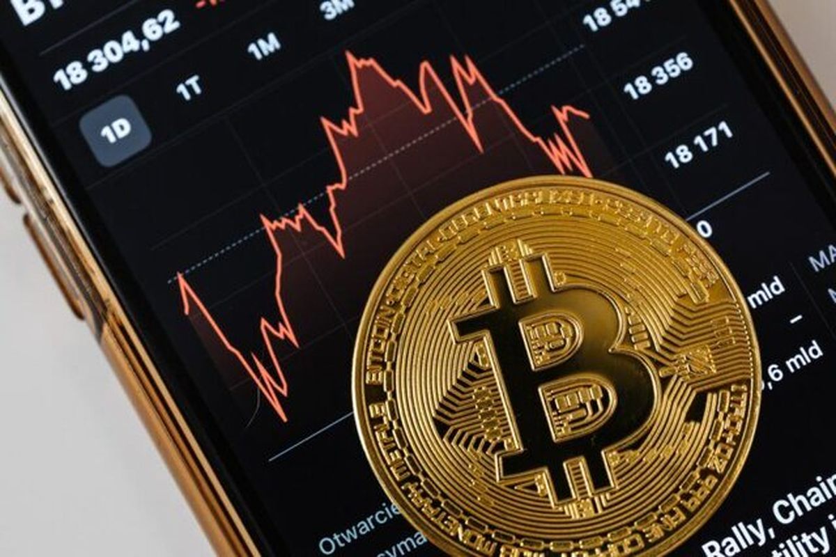 زلزله جدید ماسک؛ سقوط 10 درصدی بیت کوین
