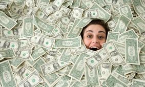 پول خوشبختی نمی‌آورد، اما حرف اول را می‌زند