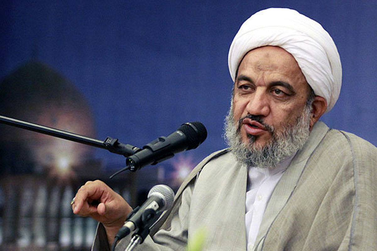 رضاشاه و پسرش هرکسی را دوست داشتند، منصوب می‌کردند/ تقصیر خودمان است چون یا رأی نمی‌دهیم یا اشتباه رأی می‌دهیم