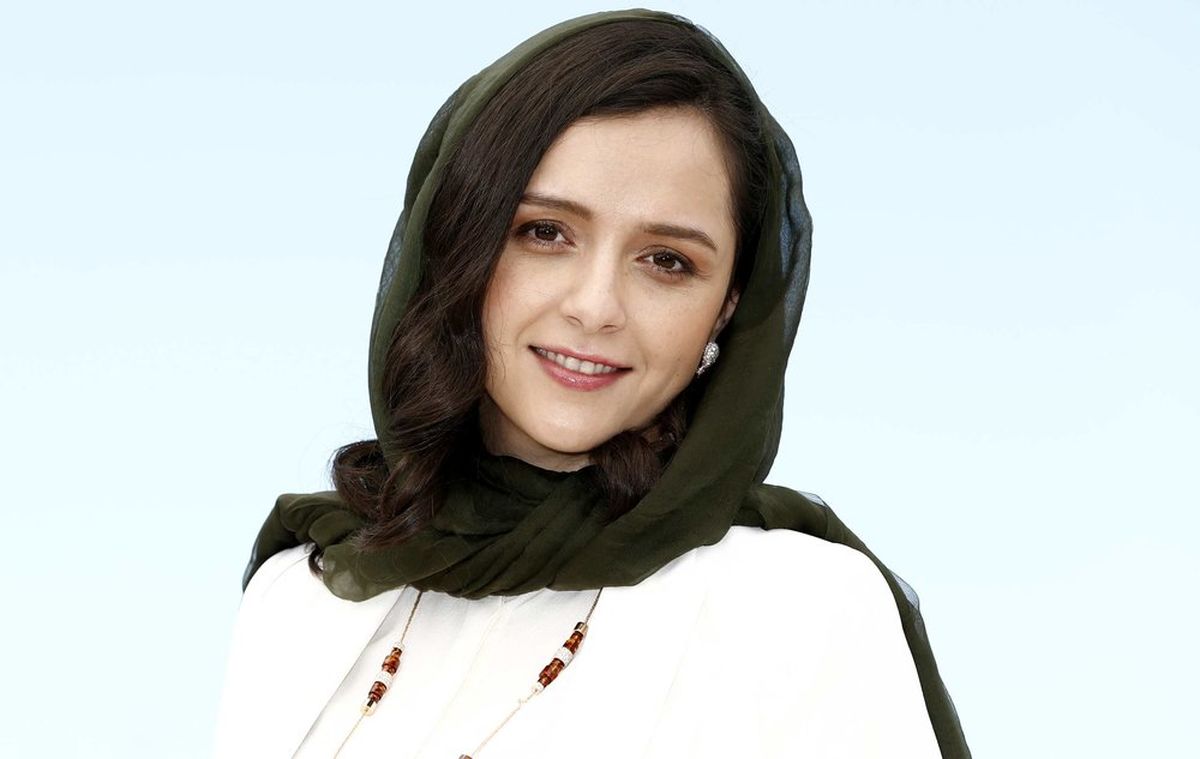 سلفی ترانه علیدوستی در ورزشگاه آزادی/ عکس