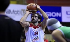 صمد نیکخواه‌ بهرامی پرچمدار ایران در المپیک شد