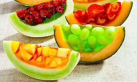 ژله مهمانی را اینگونه تزئین کنید/ویدئو