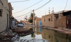 فاضلاب در کوچه‌های «دهاقان» جاری است/ سلامت مردم در خطر