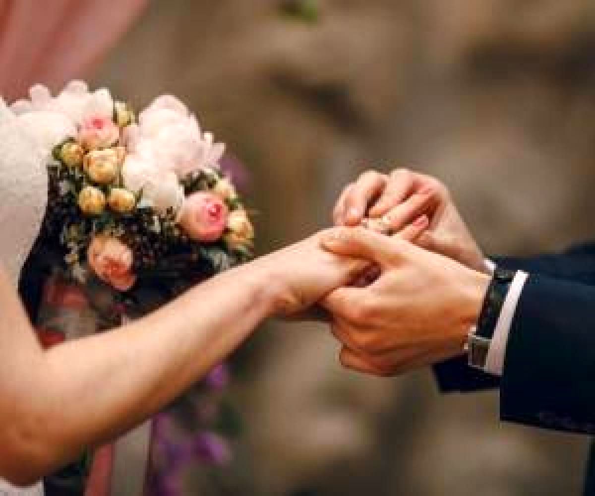 طلاق عروس و داماد در شب عروسی!