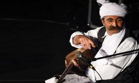 حمایت از هنرمندان با چاشنی اطلاعات نادرست/ فروش دوتار استاد سمندریان ارتباطی با از دست دادن دخترش نداشت