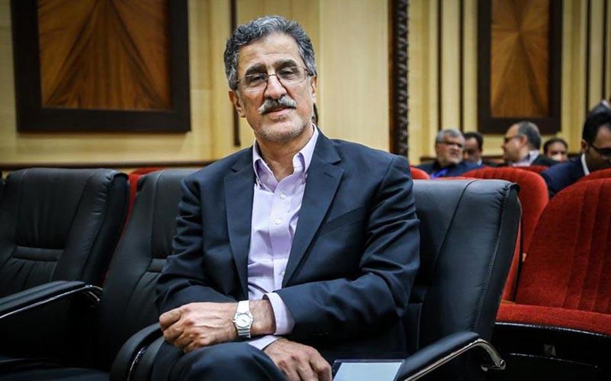 نرخ ارز باید تک‌ نرخی شود/ کمیته پیگیری واردات واکسن تشکیل شد