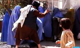 طالبان خانه به خانه به دنبال دختر بچه‌های دوازده ساله!