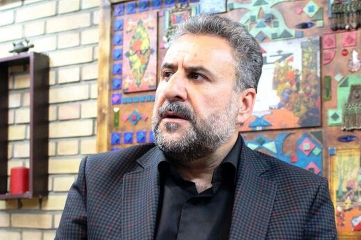 سفیر روسیه باید از ایران اخراج شود/ سکوت تریبون مجلس جای سوال دارد/ به پشتوانه روسیه دست رد به همه واکسن‌های دنیا زدیم