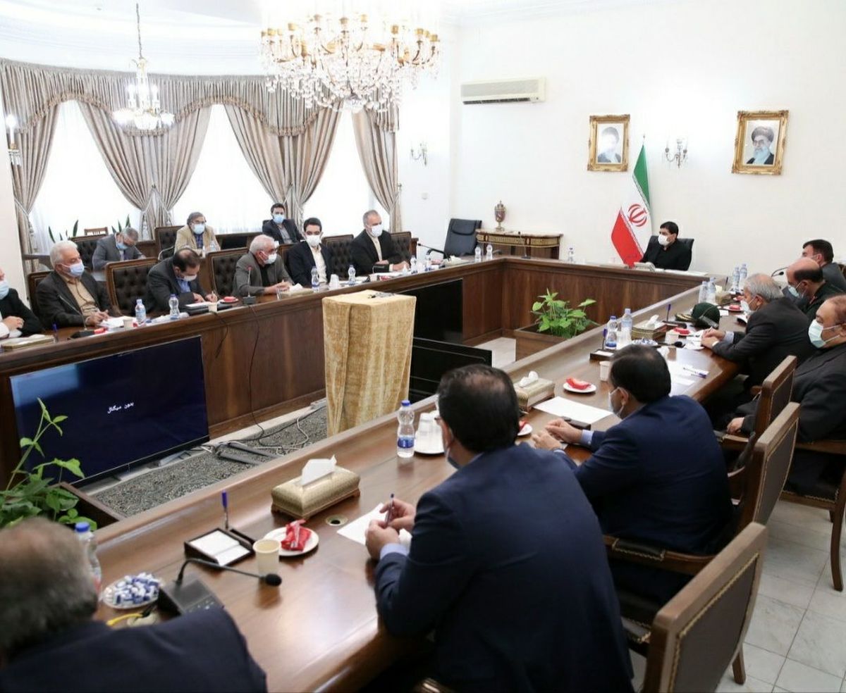 مخبر: نیازمند واردات ۱۰ میلیون دوز واکسن تا پایان مرداد هستیم