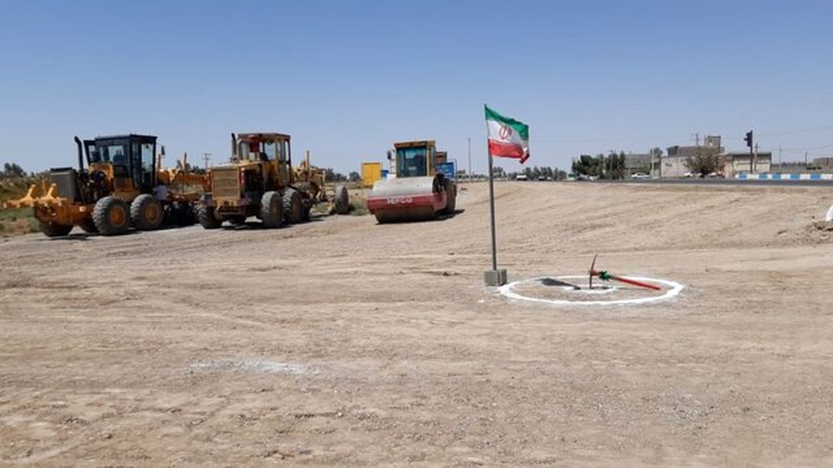 آغاز عملیات احداث بزرگراه ورودی شهر زهک