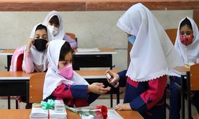 بازگشایی همه مدارس کشور از نیمه دوم آبان ماه