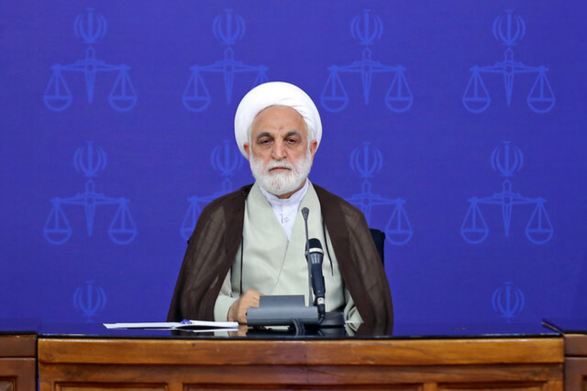 انتقاد اژه ای از کیفیت گزارش دستگاه های نظارتی و امنیتی درباره ویژگی‌های صلاحیتی افراد
