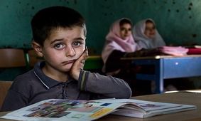 سازمان مردم نهادی که ۵۰۰ کودک بازمانده از تحصیل را زیر چتر آموزش برد