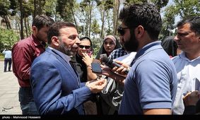 محمود واعظی:‌ حساب علی لاریجانی را از مجلس جدا می‌دانیم