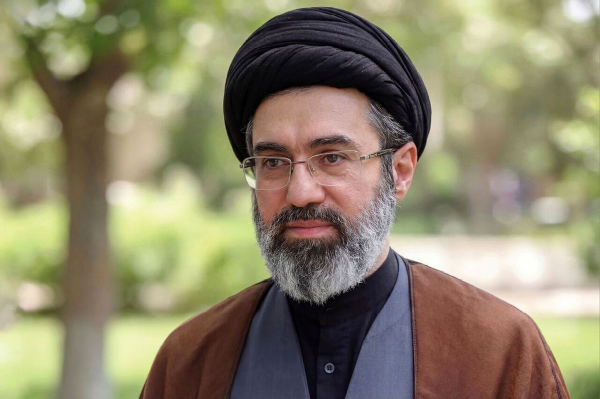 پاسخ رهبر انقلاب به نامه جمعی از فعالان مردمی حوزه جمعیت