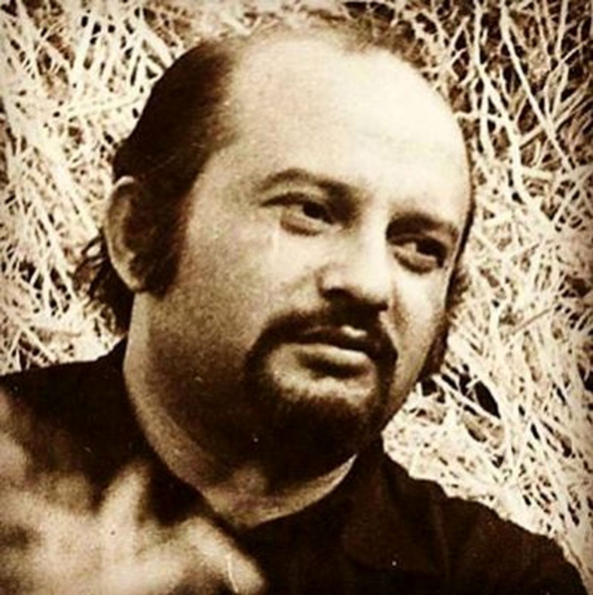 از مقام واروژان تجلیل می شود