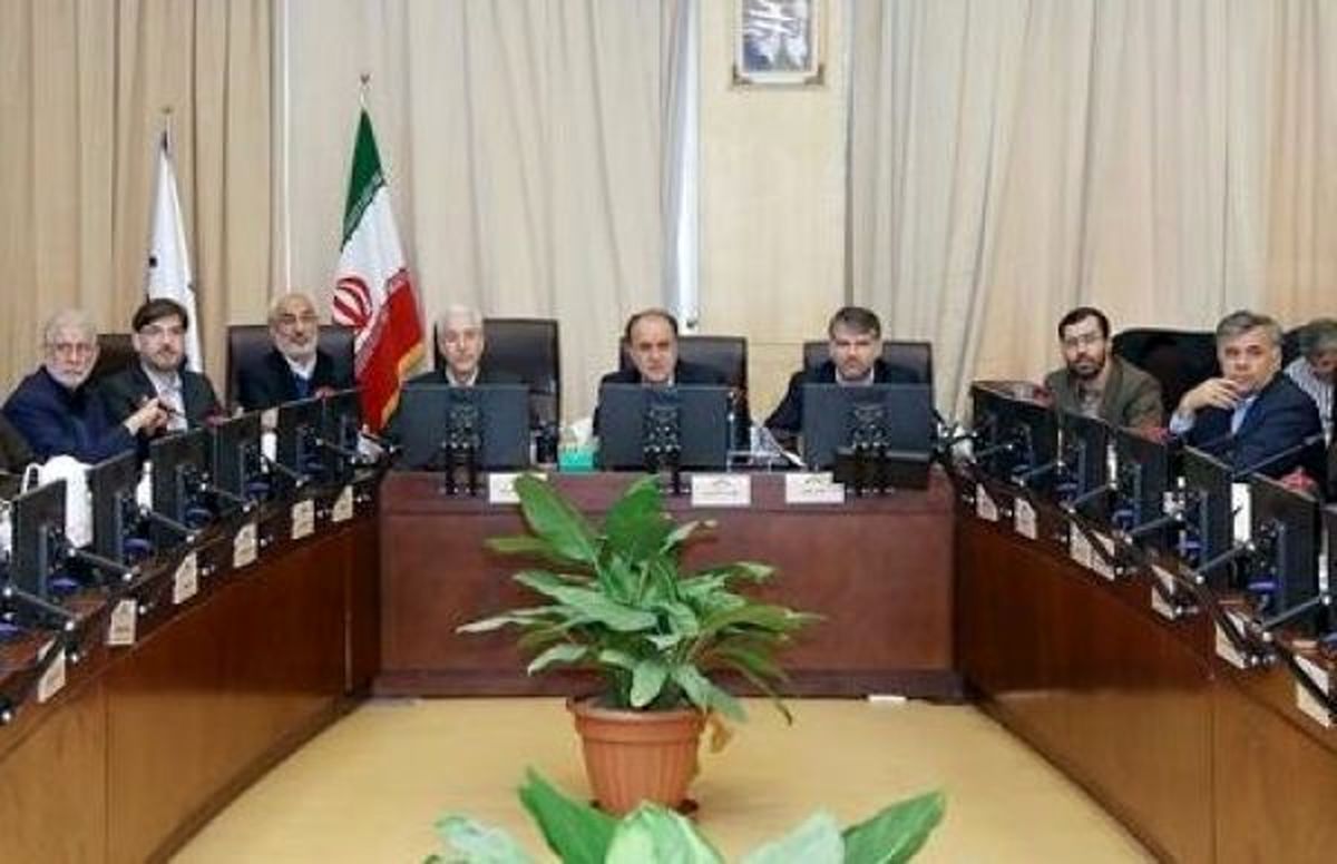 ۲۱ نفر در موضوع بورسیه ها محروم شدند
