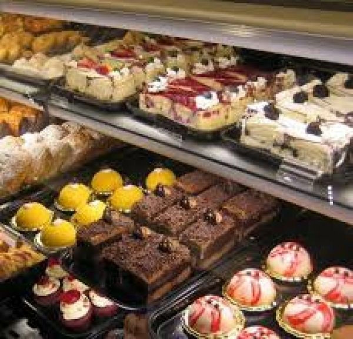 بازار شب عید شیرینی هیچ مشکلی ندارد/ افزایش قیمتی نداریم