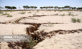 نشست 12 سانتی متری دشت گلپایگان اصفهان