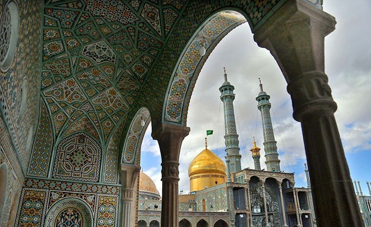 عطر بهار در حرمت موج می‌زند/ روز تولد تو به حق روز دختر است