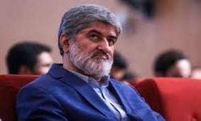 ویدئو/ برخورد زشت نائب رییس مجلس بایک منتقد: خیلی احمق و نادانی