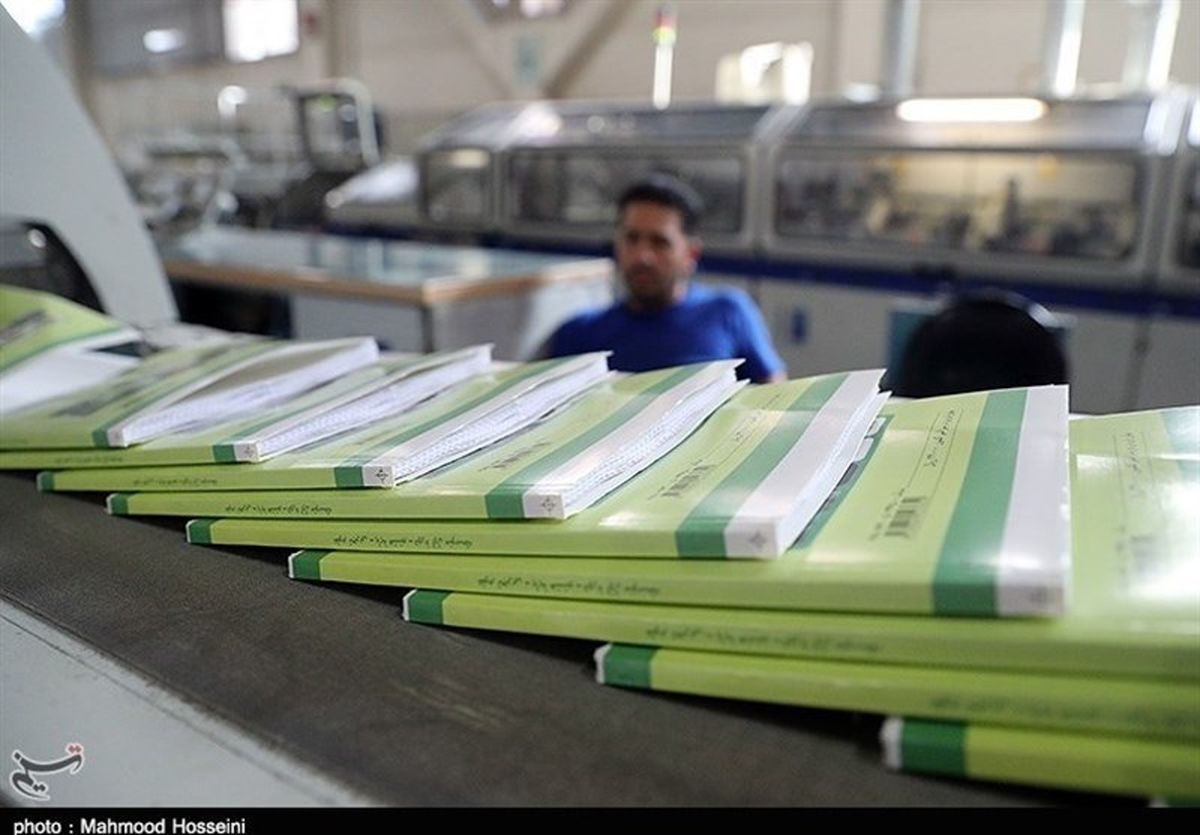 آغاز فروش کتاب‌های درسی دانش‌آموزان از طریق کتابفروشی‌ها