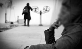 زنجیری از جنس افیون بر دستان زنان و دختران فریب‌خورده/دود‌های سفیدی که زندگی را سیاه می‌کنند