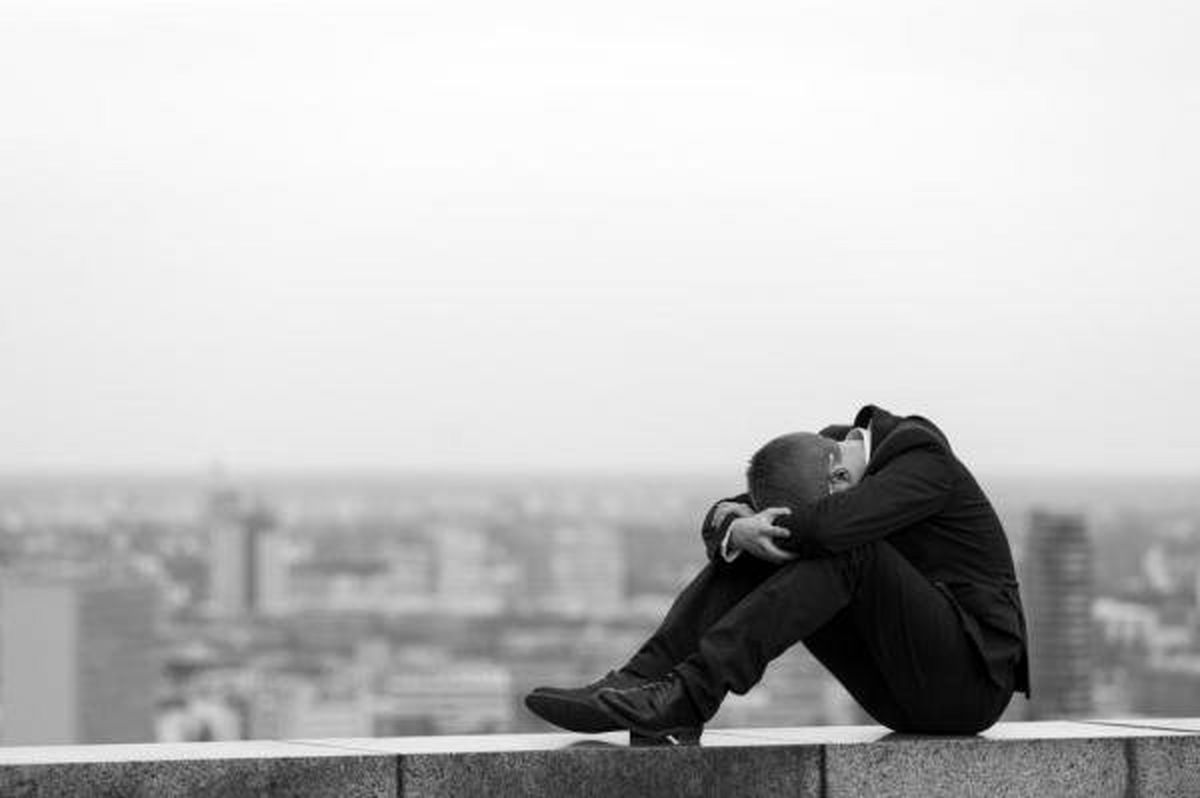 تاثیر ژنتیک و شرایط در بروز خودکشی/لزوم آموزش مهارت‌های اجتماعی در مدارس و دانشگاه‌ها