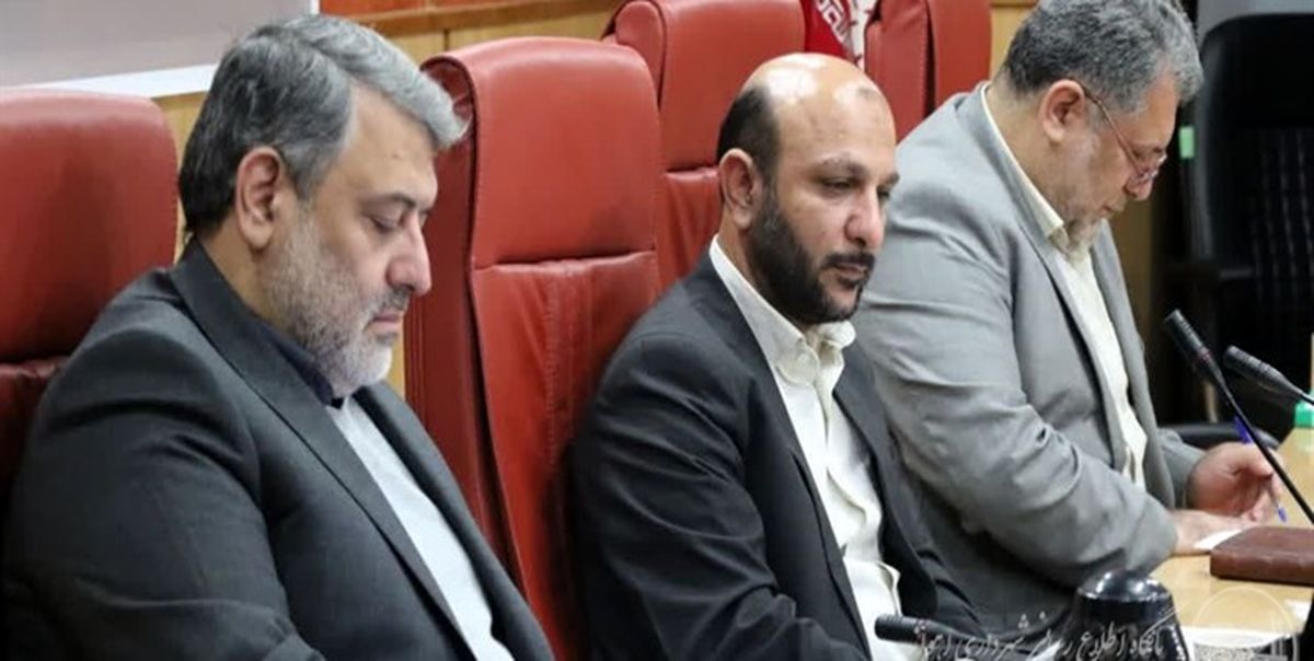 گلایه از نیروی مازاد و استخدام 160 نفر در شهرداری اهواز!

