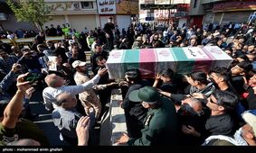 پیکر ۳ تن از شهدای حادثه تروریستی اهواز در باغملک تشییع شد