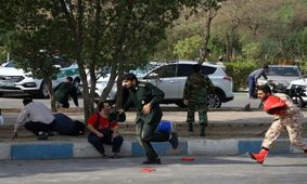 فلاحت‌پیشه: تروریست‌های به یکی از مجروحان حمله تروریستی اهواز تیر خلاص زدند