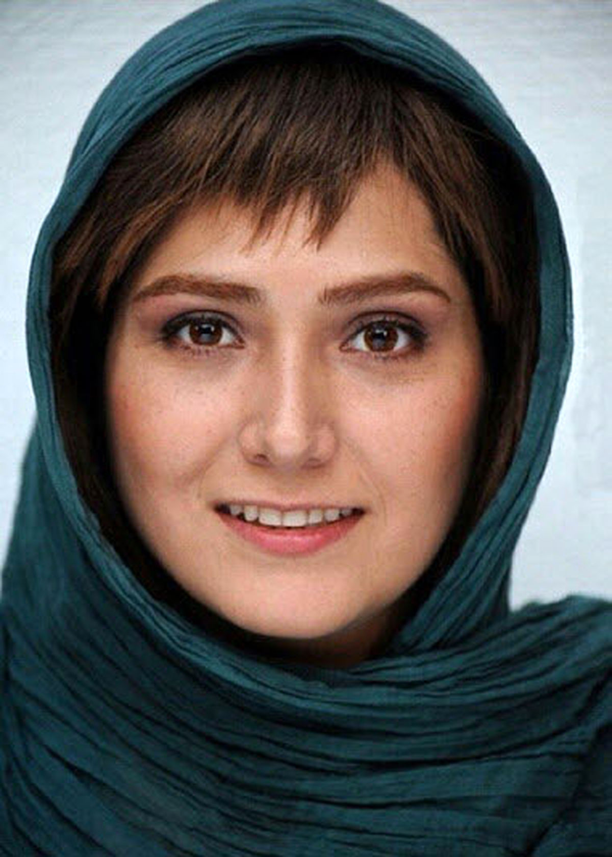 باران کوثری در کنار دروازه قرآن شیراز/ عکس