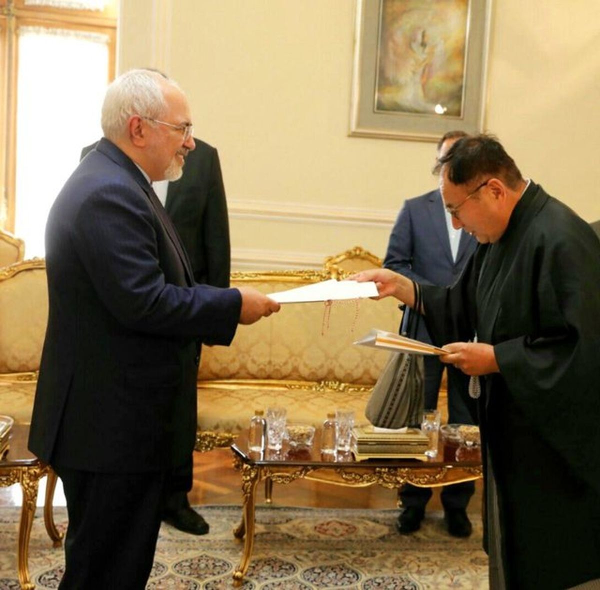 دیدار سفیر جدید ژاپن در تهران با ظریف