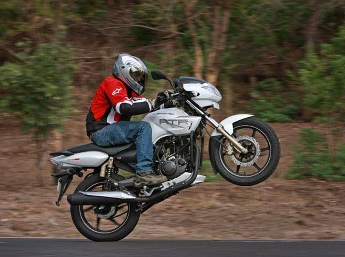 با آپاچی RTR 180 بیشتر آشنا شوید!