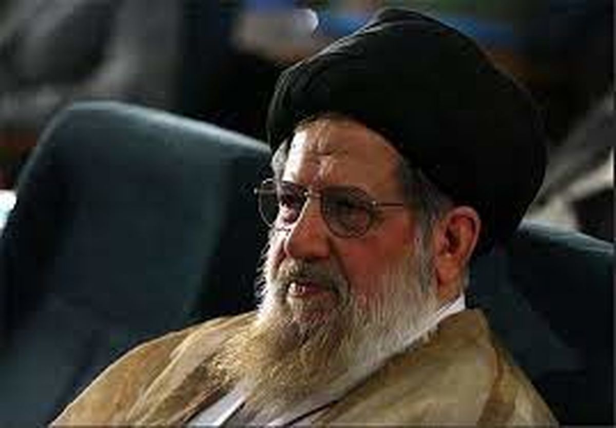 برج عاج نشینی با فدایی مردم بودن یک رئیس‌جمهور خیلی فرق دارد