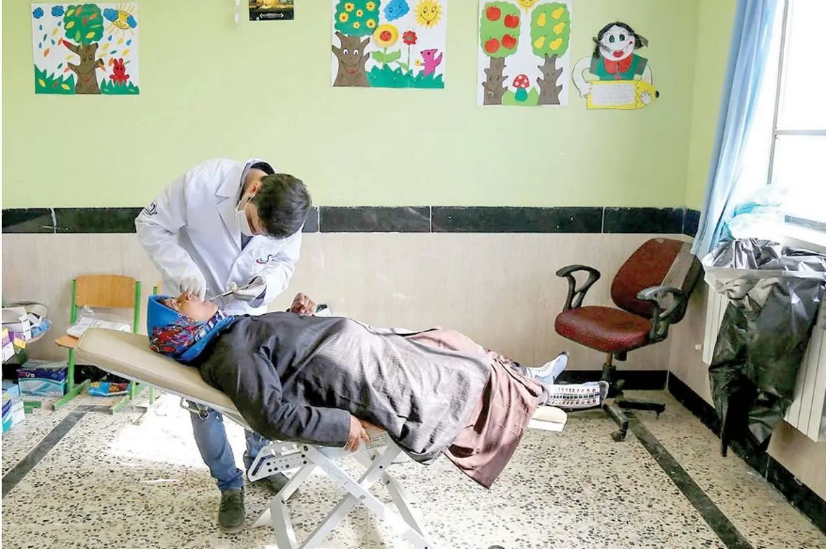 پزشکان در دوراهی؛ ماجرای تفکیک پروانه مطب از طبابت

