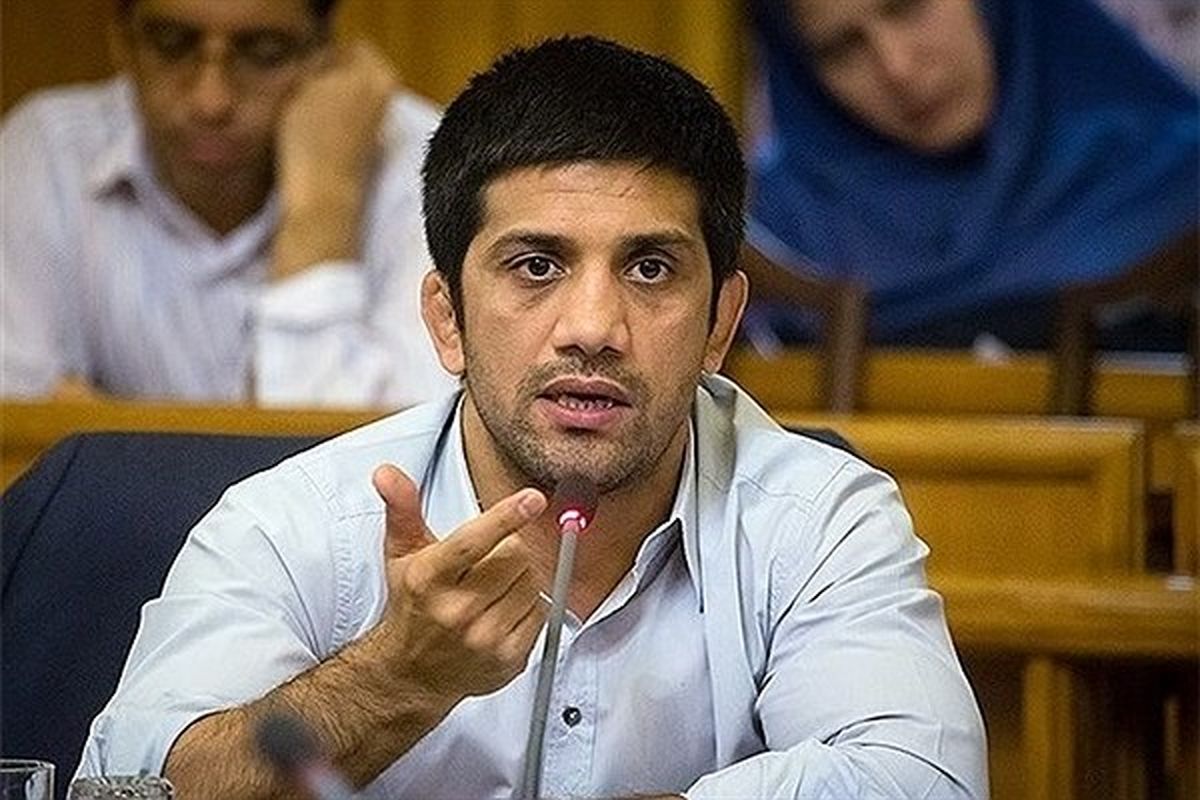 غلامی را 2 سال محروم می کنم/ پولی که خرج کشتی‌گیران می‌شود بیت‌المال است